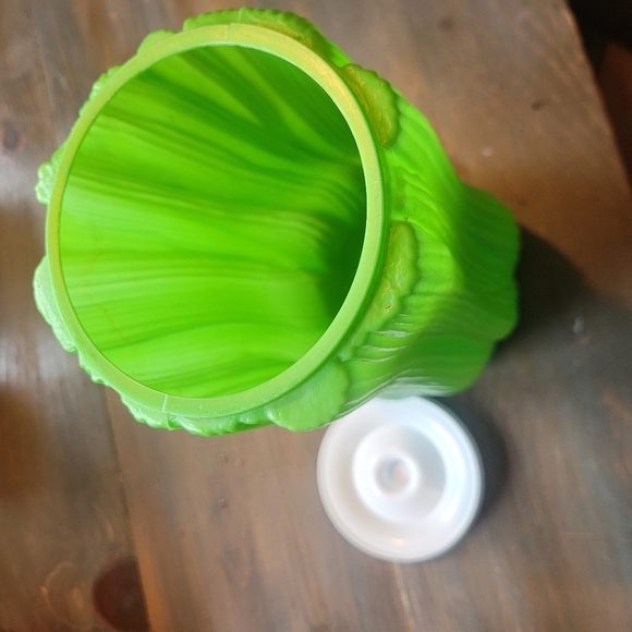 Vintage Green Celery Container - Picture 6 of 6